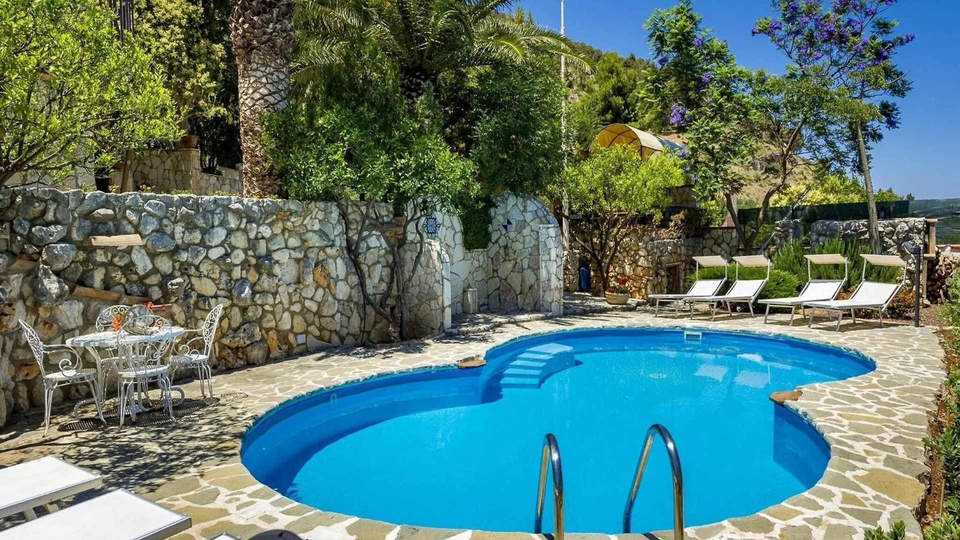Holiday Home In Castellammare Del Golfo With Pool Italie